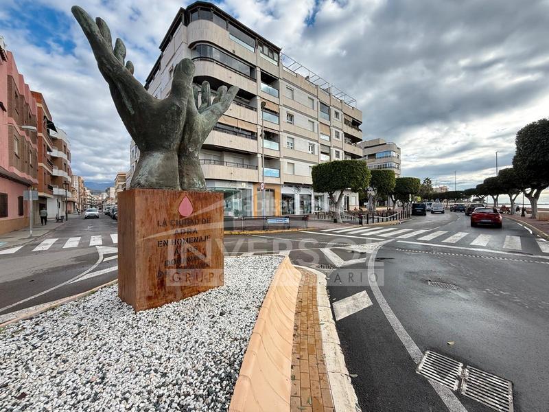 Foto 0d4dd5c2-c906-43d5-bab2-234b6891fb8c. Pis a avenida del mediterráneo 13 a Adra