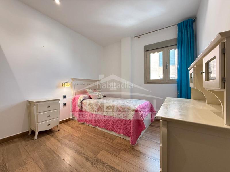 Foto 1da10080-c03c-45ee-aa5e-c2562143bd14. Pis a avenida del mediterráneo 13 a Adra