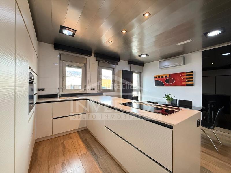 Foto 4dc8bd56-951d-49b0-a7a2-da1292767547. Pis a avenida del mediterráneo 13 a Adra