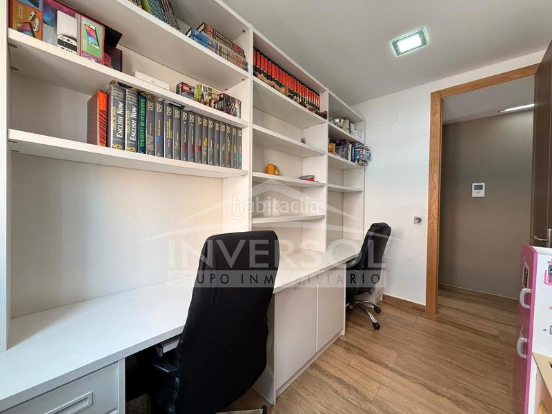 Foto 4dd47aa7-8264-4b89-9683-18ada78b13c3. Pis a avenida del mediterráneo 13 a Adra