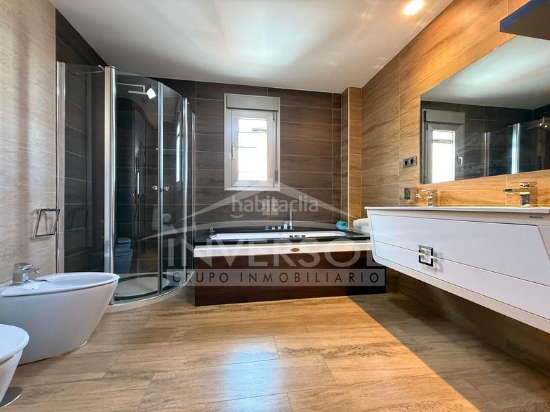 Foto a4d5db23-b5ee-499c-9e45-e1d9d72651b3. Pis a avenida del mediterráneo 13 a Adra