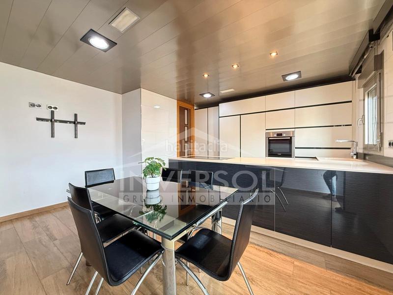 Foto c25d8fcc-5e8d-45d5-a249-2ee4f6d6b095. Pis a avenida del mediterráneo 13 a Adra