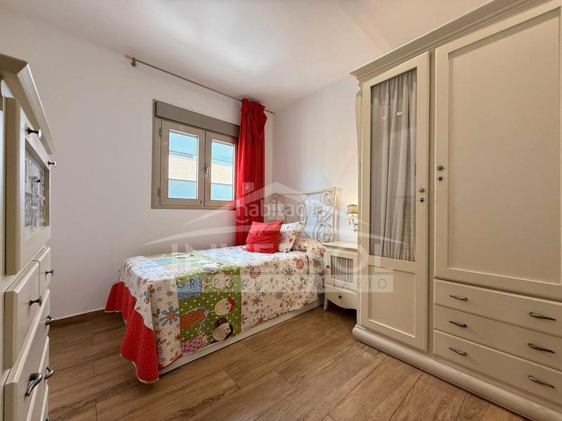 Foto ec0039fc-77a2-478a-ab99-a059331bec40. Pis a avenida del mediterráneo 13 a Adra