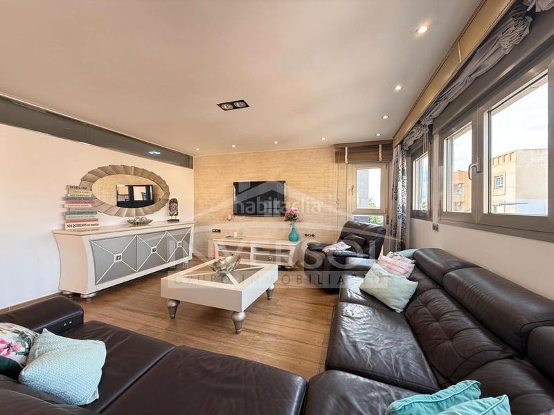 Foto f27019d6-a185-4231-bf48-ce7d7b7dc2fd. Pis a avenida del mediterráneo 13 a Adra