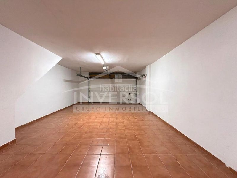 Foto 0352a4d7-e6f9-4222-bd48-f6eeb381cdd8. Casa adossada amb calefacció aparcament piscina a Ejido (El)