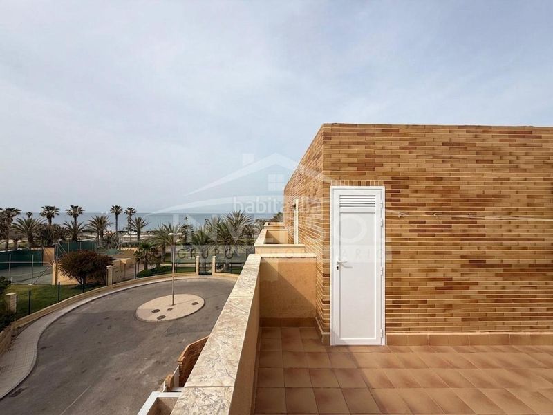 Foto f34d42e4-d77d-4fa3-8522-d0325baeeeda. Casa adossada amb calefacció aparcament piscina a Ejido (El)