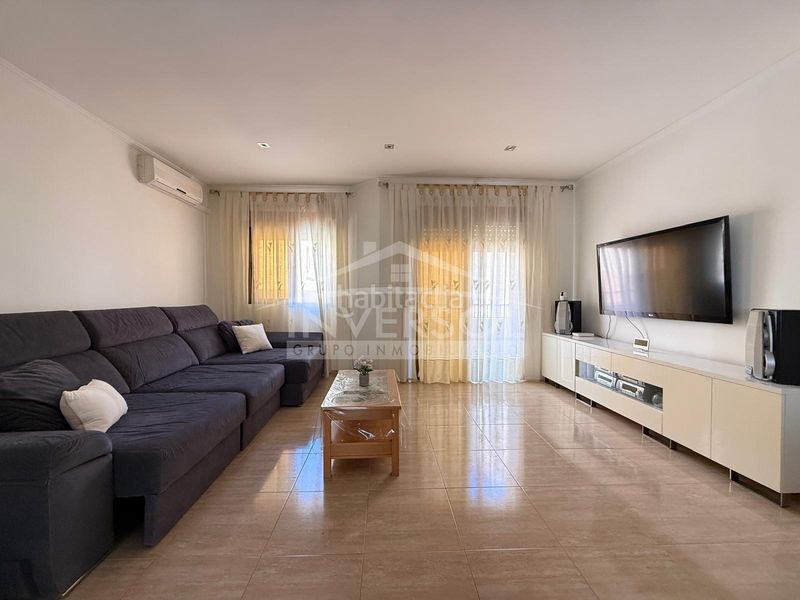 Foto fbf8c689-4d1a-4b65-b4de-6c86d46138e2. Casa adossada amb calefacció aparcament a Ejido Sur Ejido (El)