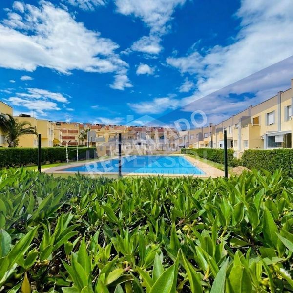 Foto e18a2d38-4759-439a-aedb-1d8e9959b955. Appartement dans calle proa 2 dans Almerimar Ejido (El)