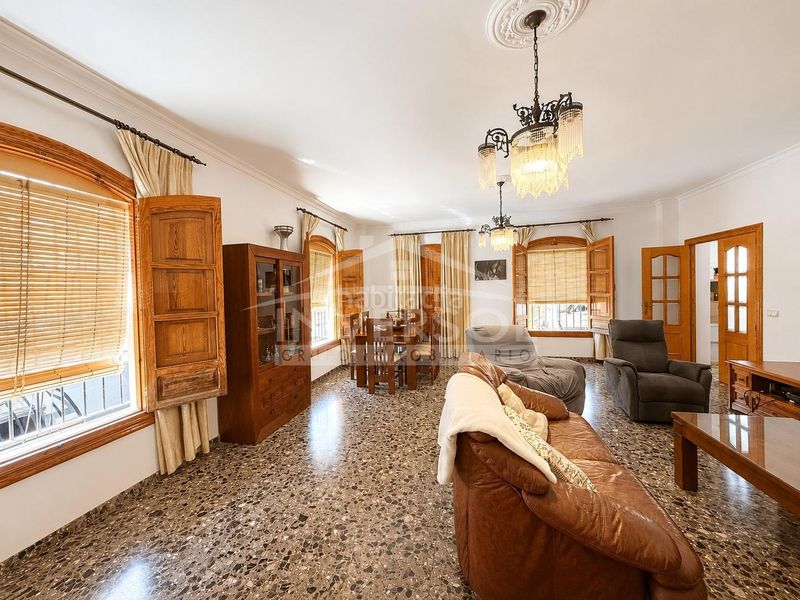 Foto 6a50887a-127d-4ef2-8716-2b316f48cfaa. Casa amb calefacció aparcament a Adra