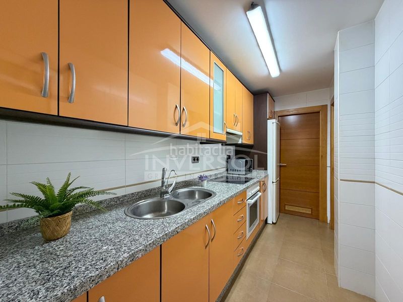 Foto 6ca6b1a8-3861-4d3c-b7eb-c5722e3a3a07. Flat with heating in Plaza de la Luz Ejido (El)