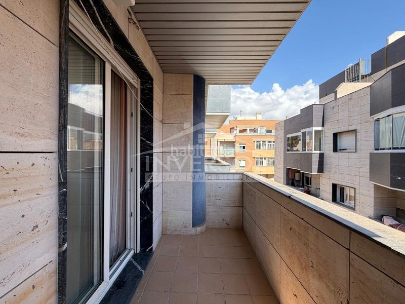 Foto befc9fe9-0fe2-487b-8752-6a41bcce2331. Flat with heating in Plaza de la Luz Ejido (El)
