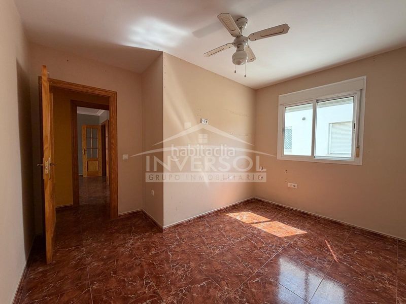 Foto e2206a88-3c98-4069-a2b7-0b62f80f5e21. Piso atico en el ejido en Ejido centro Ejido (El)