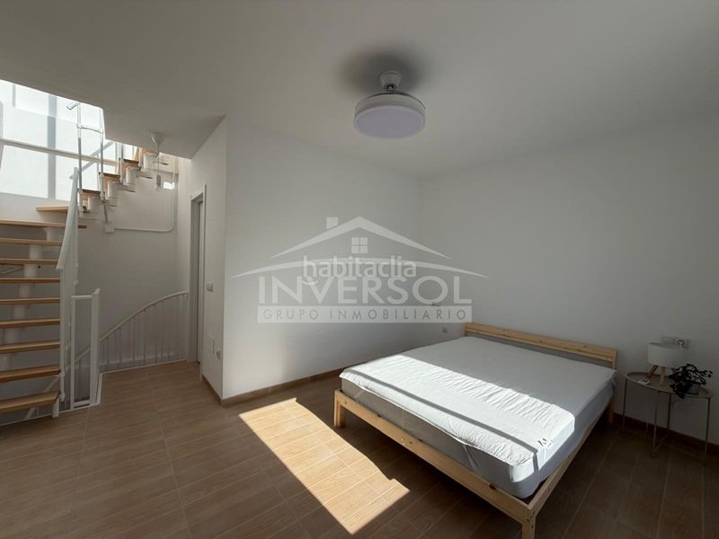 Foto b0e90c8d-6abf-4a40-9756-ea4cd90ad7ee. Alquiler piso alquiler de septiembre a junio en Balanegra