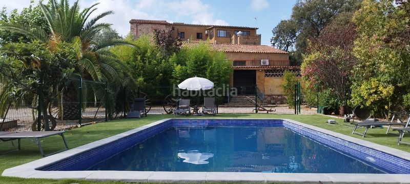 Foto 405942af-353b-4b7b-ae7b-52b1a5a4d4ed. Casa amb calefacció aparcament piscina a Caldes de Montbui
