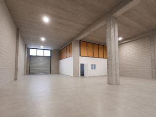 Miete Fabrikhalle in Pla d'en Boet. Nave  mataro pla d en boet
