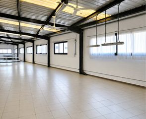 Capannone industriale in Pla d'en Boet