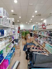 Rent Business premise in Distrito Zeta - Recinto Ferial Cortijo de Torres. Alquiler de gran local comercial 1200 metros el viso. negociable