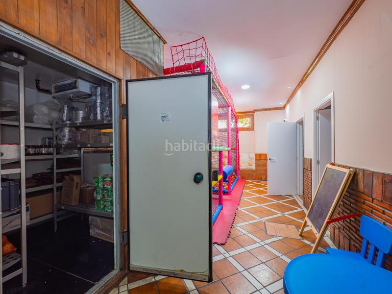 Foto 3bfca1f3-ee8b-4e8e-ad16-507c2ec68172. Lloguer local comercial a Martín Carpena - Torre del Río Málaga