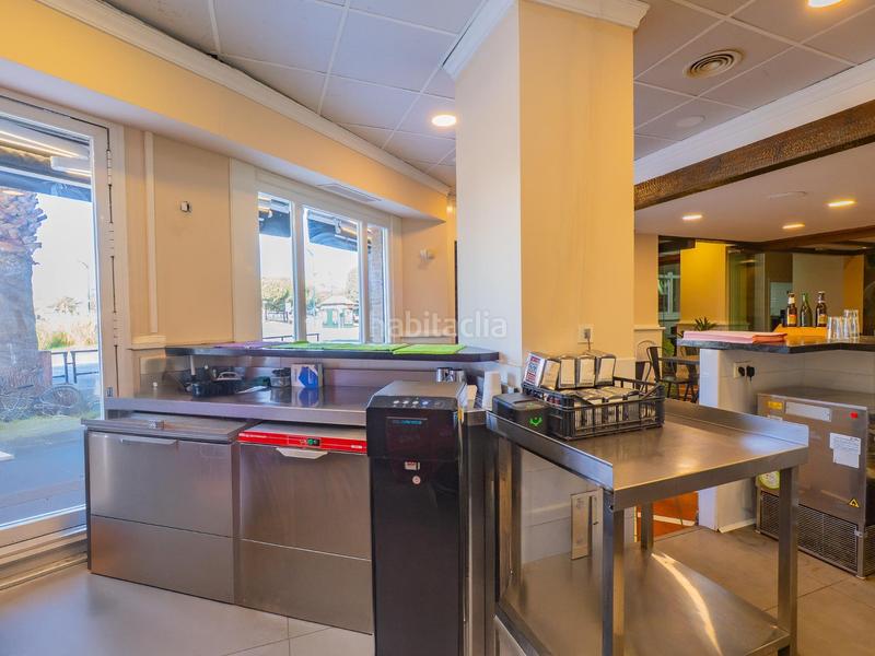 Foto 405a9313-2f62-48b8-9832-133a18e3f606. Lloguer local comercial a Martín Carpena - Torre del Río Málaga