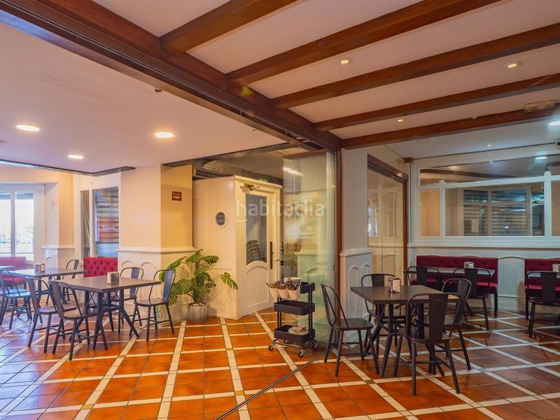 Foto 52dc5dc4-461c-4d7b-8055-b765362b4205. Lloguer local comercial a Martín Carpena - Torre del Río Málaga