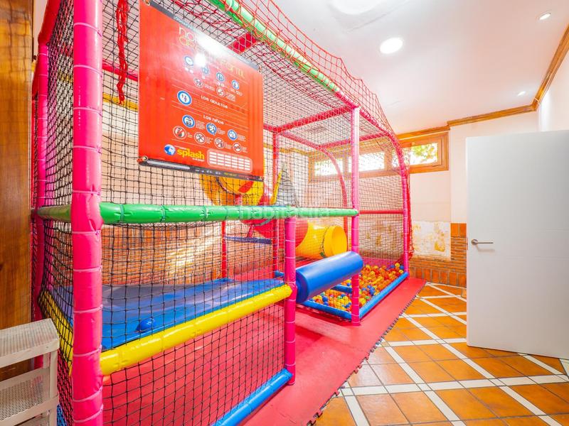 Foto 59d11952-b2e1-4161-91a6-c43c772a0ae3. Lloguer local comercial a Martín Carpena - Torre del Río Málaga