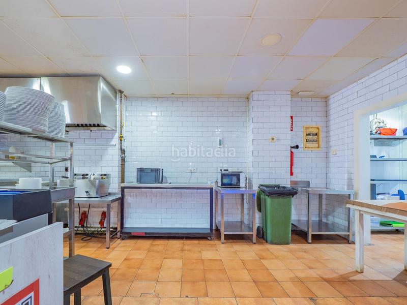 Foto 70b17263-a8a8-45ea-a587-26c1ad0eed27. Lloguer local comercial a Martín Carpena - Torre del Río Málaga