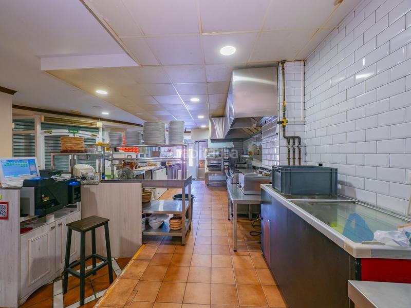 Foto 989606fc-c1dd-401d-94d2-3785dc0970ed. Lloguer local comercial a Martín Carpena - Torre del Río Málaga