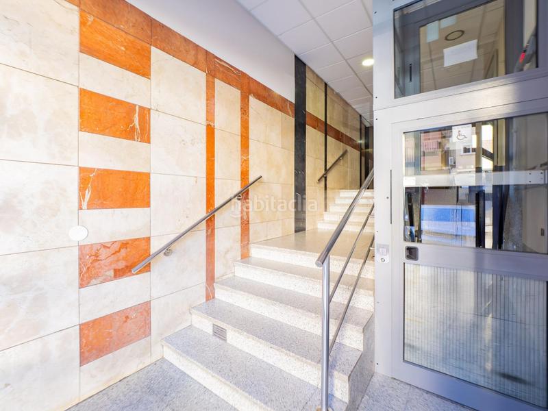 Foto 4072ee65-24b3-4f1a-99eb-60276104a28a. Pis a Parque Ayala - Jardín de la Abadía - Huelín Málaga