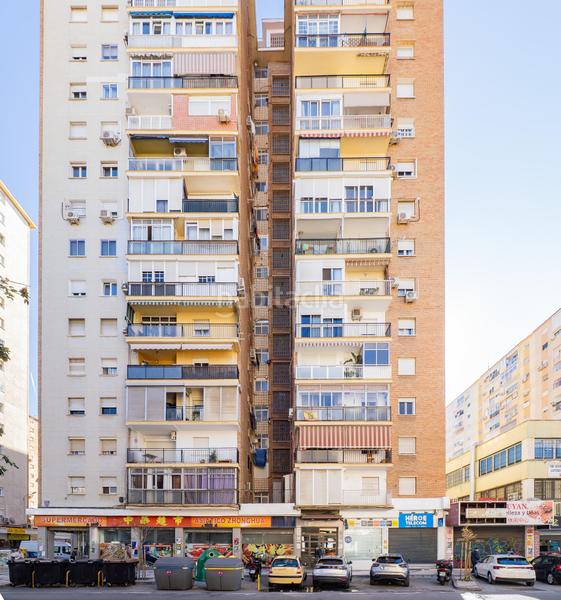 Foto 907066e9-1726-463d-9b6d-1d20724a8780. Pis a Parque Ayala - Jardín de la Abadía - Huelín Málaga