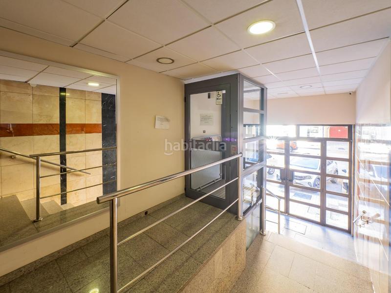 Foto bd8bb5e3-ff1f-4027-b5e2-d59c81ac187c. Pis a Parque Ayala - Jardín de la Abadía - Huelín Málaga