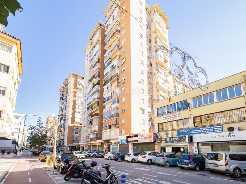 Foto d2de99e8-664f-4541-81d4-09b6d5e1067c. Pis a Parque Ayala - Jardín de la Abadía - Huelín Málaga