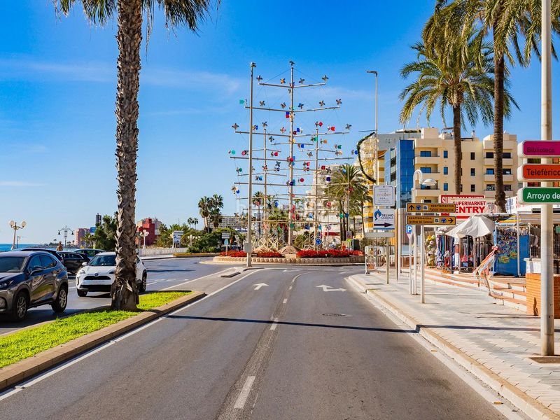 Foto 92ec9be9-badf-4494-919e-30f3efc84af9. Estudi a Parque de la Paloma Benalmádena