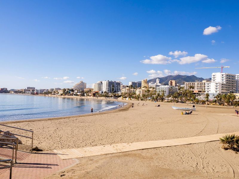 Foto de2455ba-e63d-41ef-a2b8-db2f407eefc8. Estudi a Parque de la Paloma Benalmádena