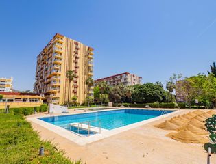 Studio in Parque de la Paloma. Estudio reformado con espectaculares vistas al mar y licencia tu
