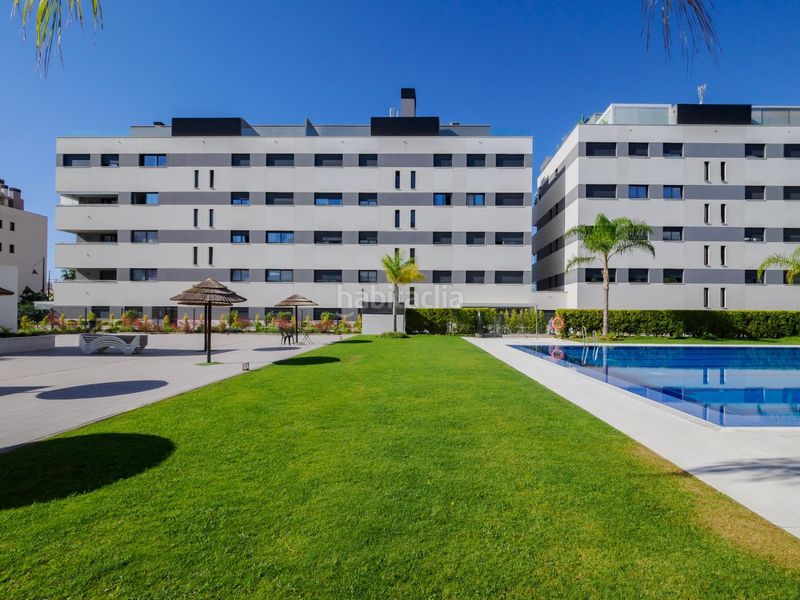 Foto 817d7933-c9e3-4491-b1bb-db825a3e29eb. Pis amb calefacció aparcament piscina a Los Álamos Torremolinos