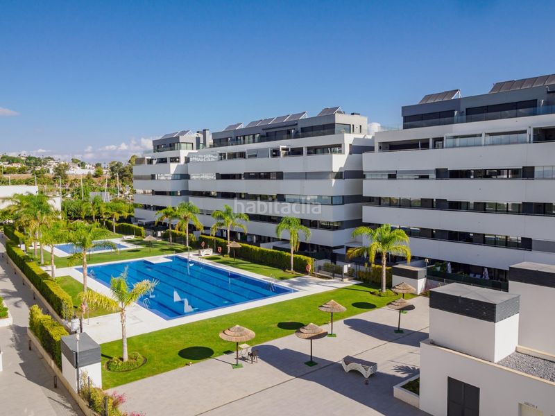 Foto d77fe749-c9b5-4e87-a03b-2f566f978f6f. Pis amb calefacció aparcament piscina a Los Álamos Torremolinos