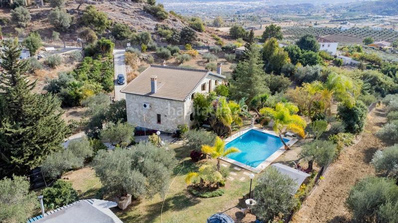 Foto 081d57a8-4534-49d9-b03e-039ba82ee0c2. Masia amb aparcament piscina a Coín