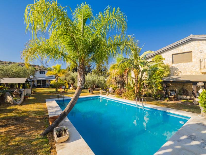 Foto 2646a6f4-9381-4f24-ad74-7351e85d9e4d. Masia amb aparcament piscina a Coín