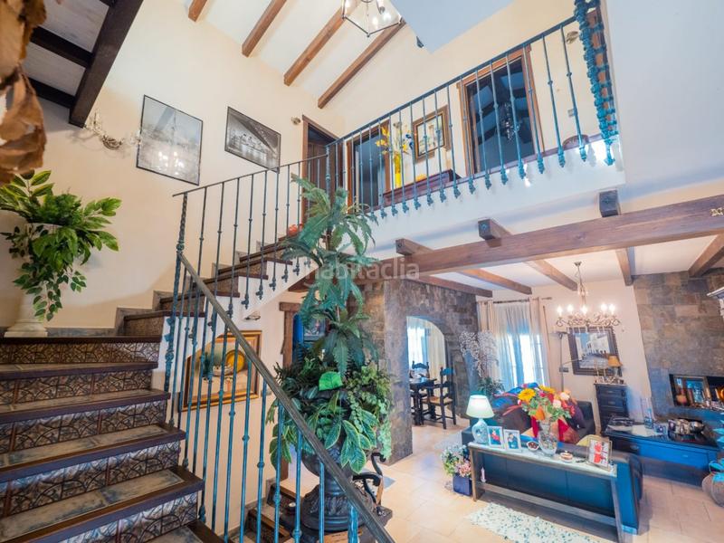 Foto 3fa74a06-6a95-4354-85bc-8c8939743a6a. Masia amb aparcament piscina a Coín