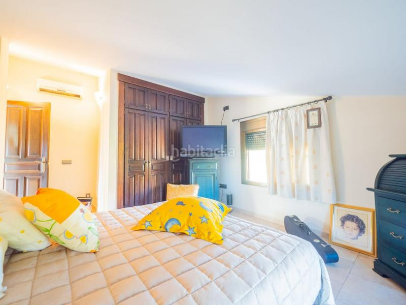 Foto 62a6c298-4f67-4254-adef-16a3940b9e46. Masia amb aparcament piscina a Coín