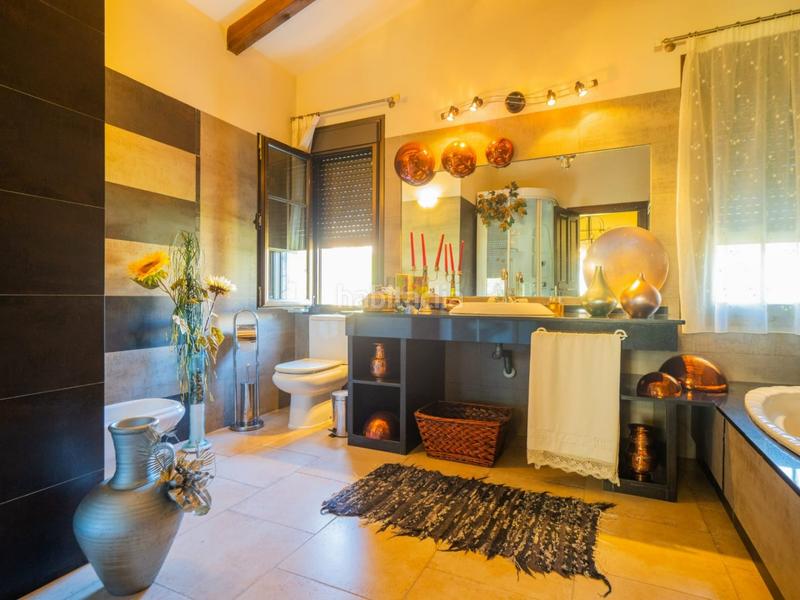 Foto 749fc8f6-15fa-4bff-95cb-2abe3f6ac459. Masia amb aparcament piscina a Coín