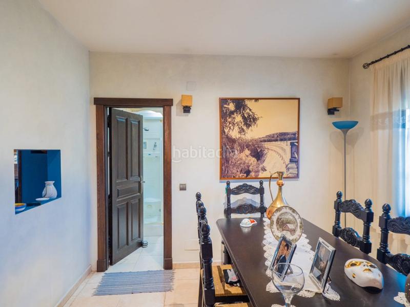 Foto ce621bd3-cc71-484a-ad51-88730bff2b5c. Masia amb aparcament piscina a Coín