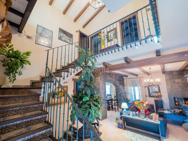 Foto f542de56-1b3a-4560-8f68-8fbae5094541. Masia amb aparcament piscina a Coín