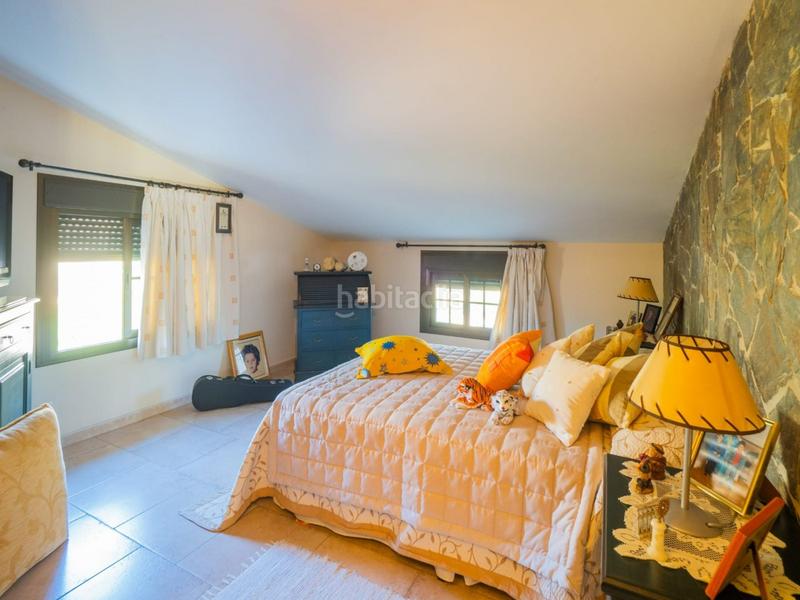 Foto f6d3fd15-51b9-458c-8358-4747ad7e911b. Masia amb aparcament piscina a Coín