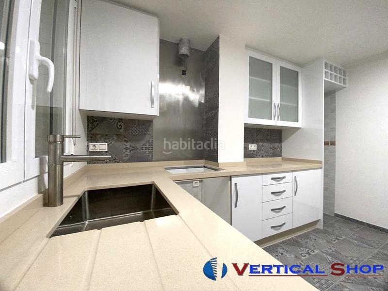 Foto 7b416f20-1ba9-4b14-b9a0-e0c46a4b41f3. Pis amb calefacció aparcament a Caudete