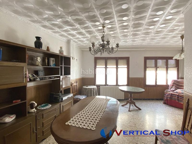 Foto d61d9a74-2f80-4c00-9058-446c489c71c6. Casa amb calefacció aparcament a Caudete