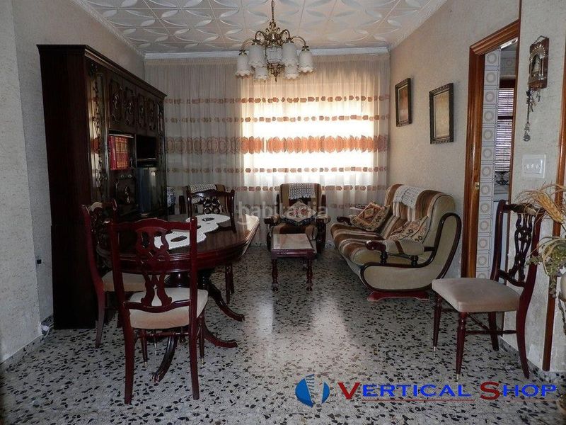 Foto 06d4a41c-bc42-40d9-934f-247a76cffd49. Casa amb aparcament a Caudete