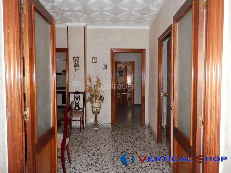 Foto 158d70e1-2b66-4ee8-894a-72b2c8bd19b0. Casa amb aparcament a Caudete