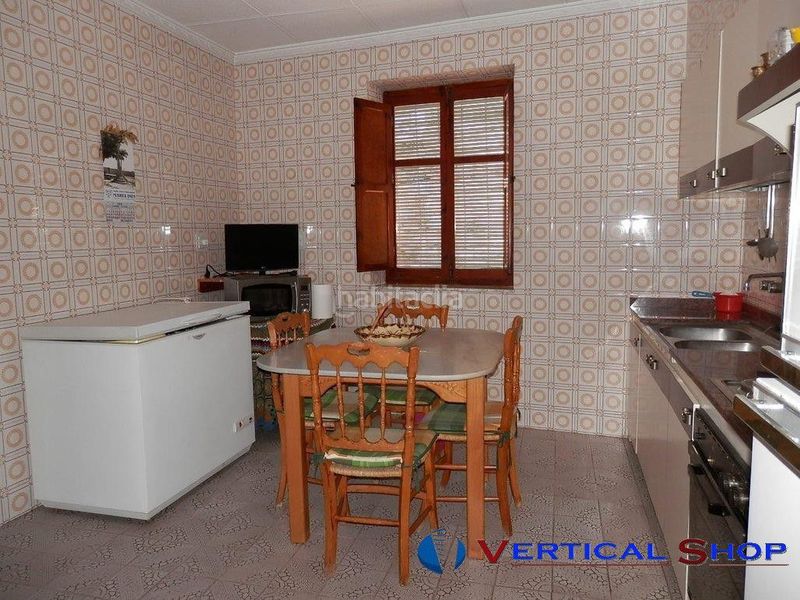 Foto 8af38532-1e50-4a76-be03-537e953b8c90. Casa amb aparcament a Caudete