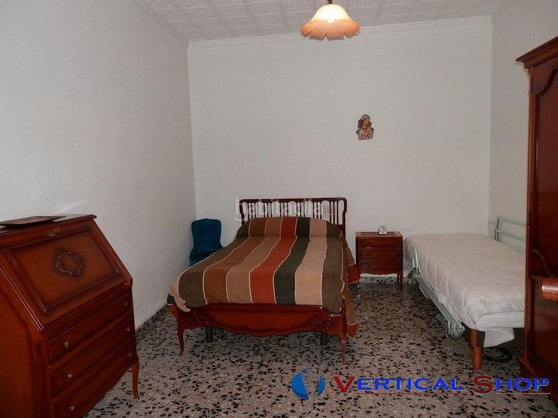 Foto 9a56ba39-9232-4897-85f4-9f66fbd2c42b. Casa amb aparcament a Caudete